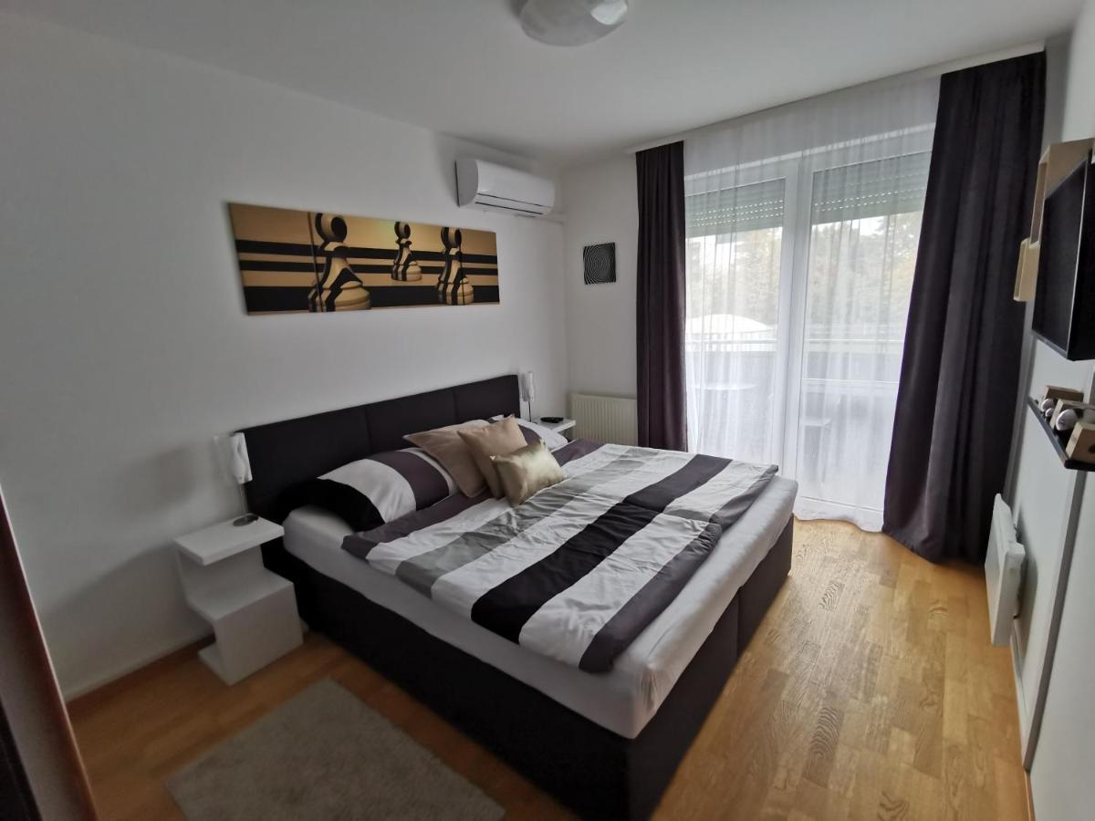 Freedom Apartman Hajdúszoboszló Eksteriør bilde