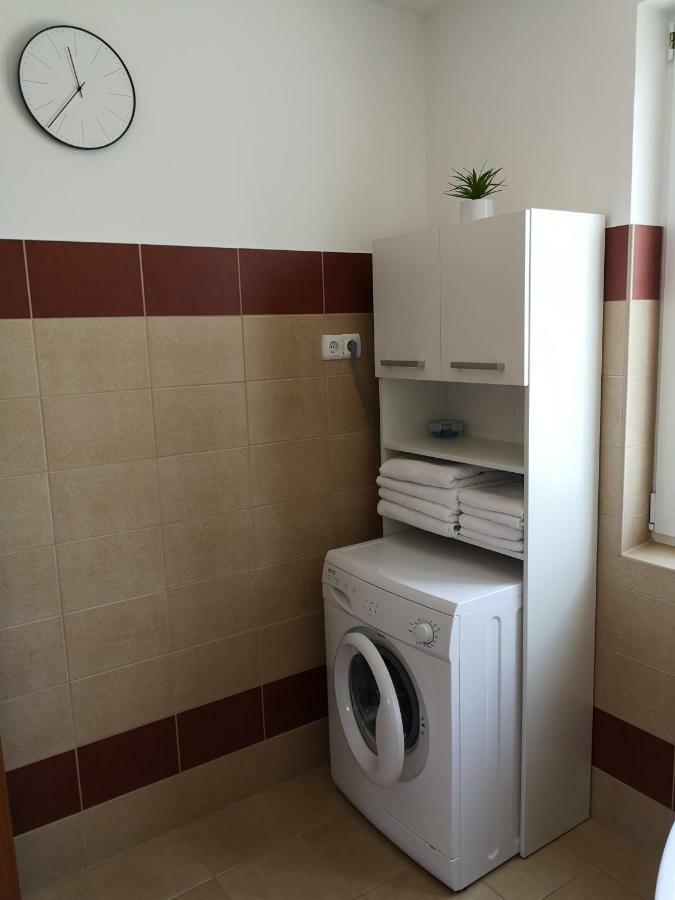 Freedom Apartman Hajdúszoboszló Eksteriør bilde